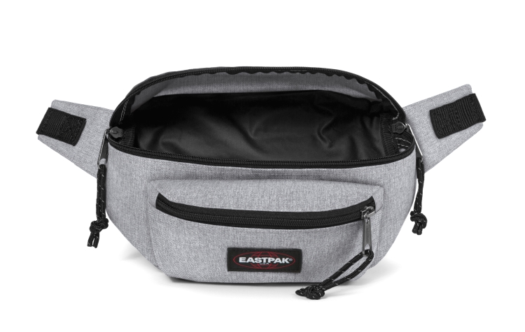 Eastpak Doggy Bag (EK073363)